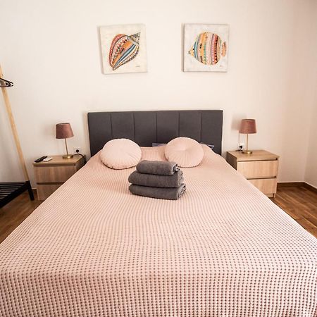 Explore Greece From Comfortable City Centre Apartment Chalkís Dış mekan fotoğraf