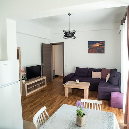 Explore Greece From Comfortable City Centre Apartment Chalkís Dış mekan fotoğraf
