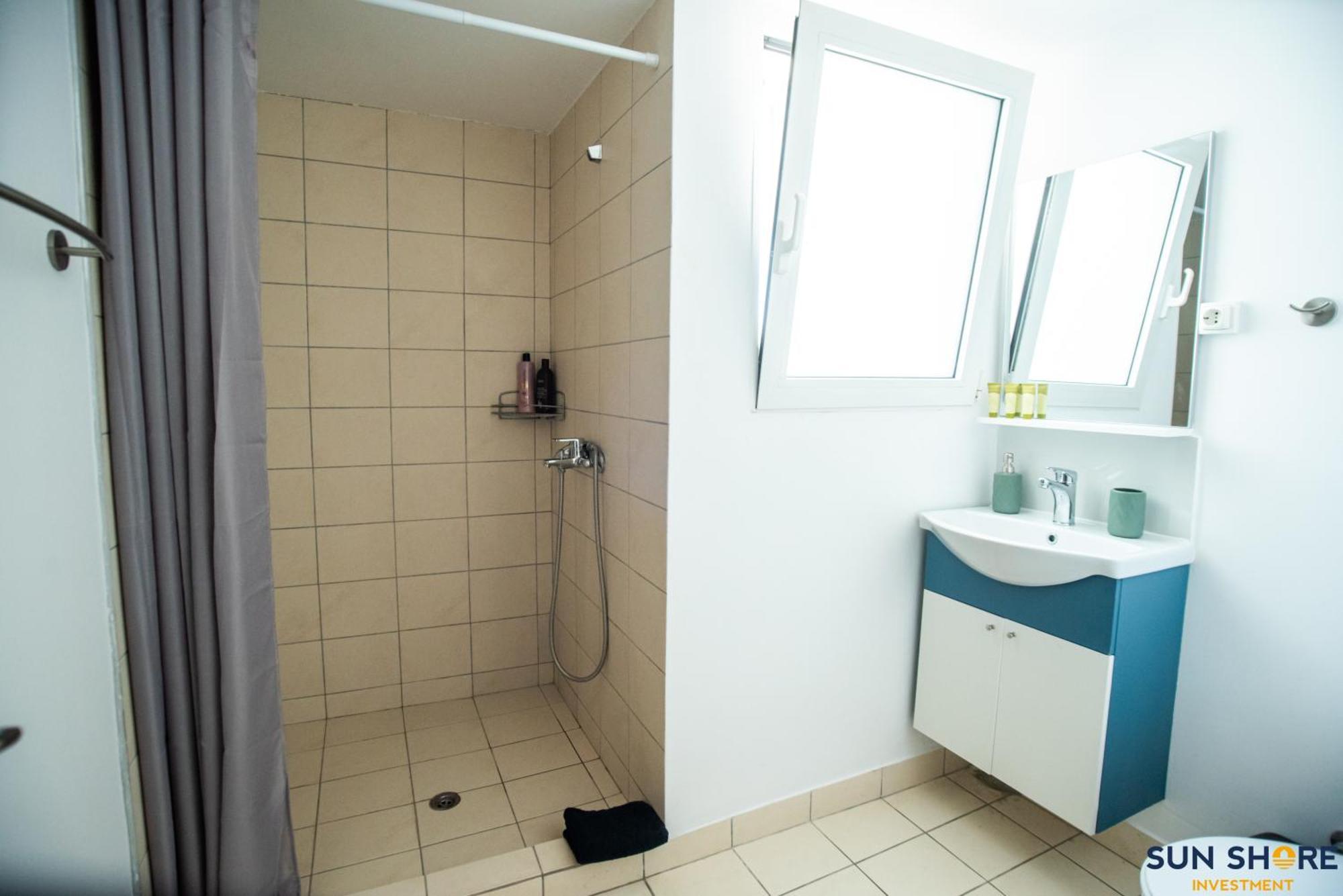 Explore Greece From Comfortable City Centre Apartment Chalkís Dış mekan fotoğraf