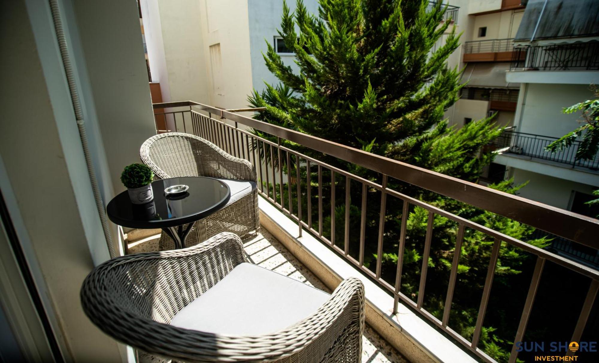 Explore Greece From Comfortable City Centre Apartment Chalkís Dış mekan fotoğraf